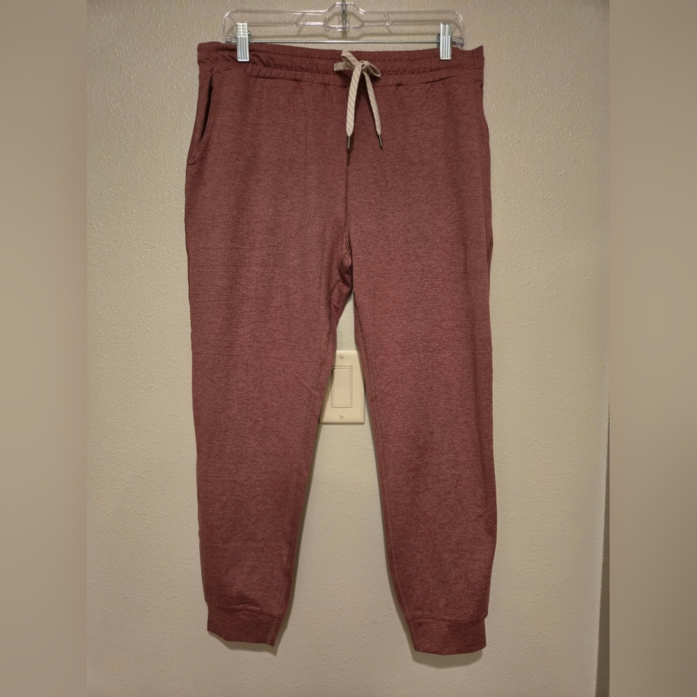 Vuori Women’s Dreamknit Performance Joggers  Heathered Marsala -   Size L